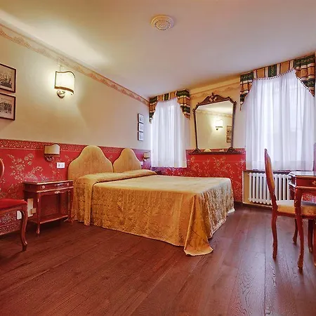 Otel Fiorita Venedik