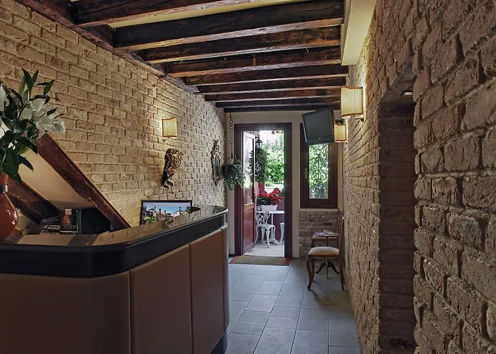 拉卡达菲奥瑞塔酒店