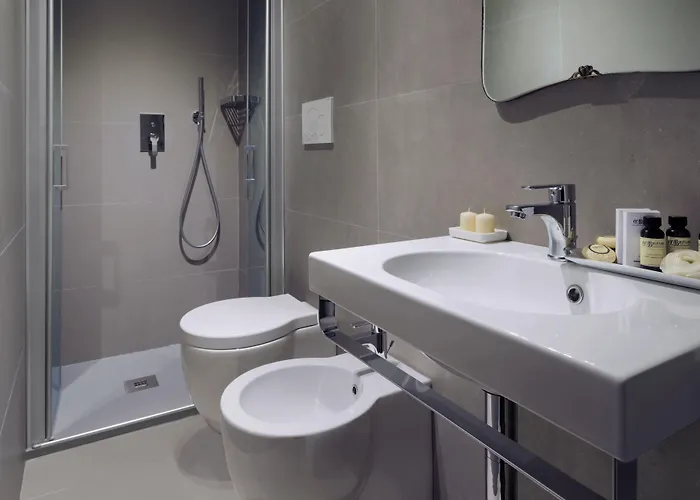 拉卡达菲奥瑞塔酒店 酒店 *