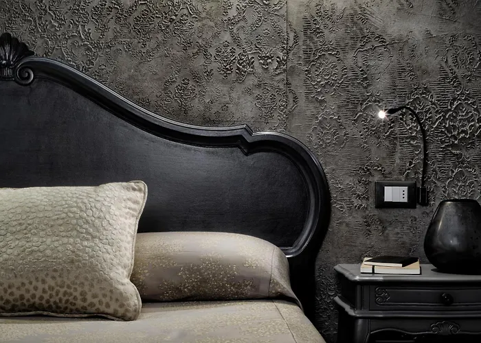 拉卡达菲奥瑞塔酒店 *